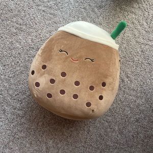 Canada Bernice the Boba Squishmallow